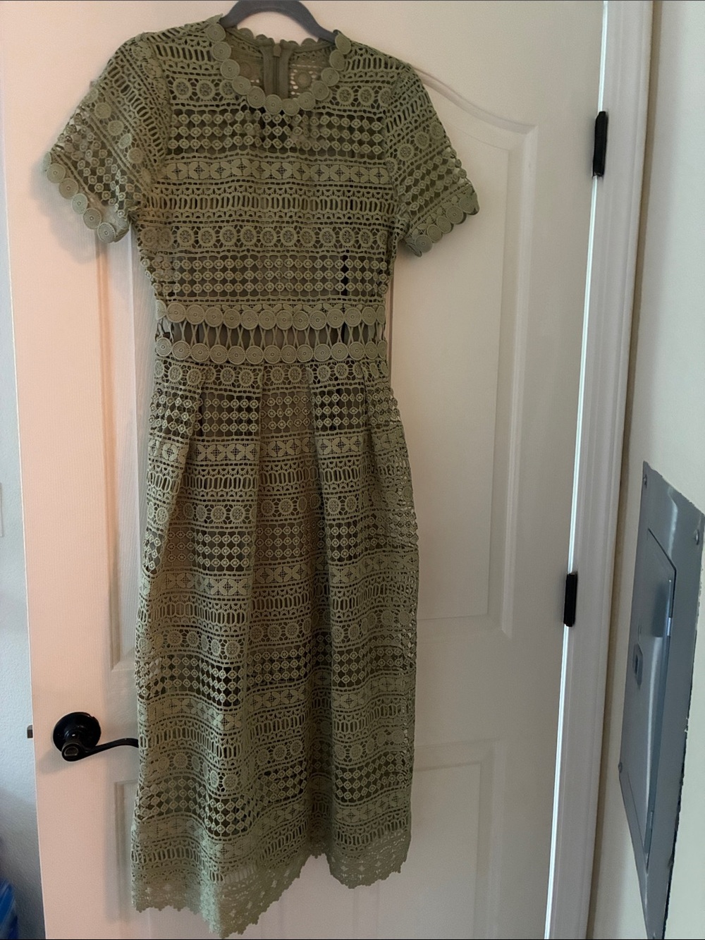 Vici Olive Green Lace Midi Dress